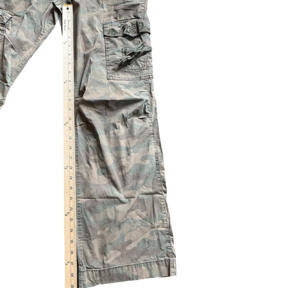 Y2K Old Navy Low Rise Camo Cargo Pants Lace Trim Boho Size 10 - Picture 6 of 8